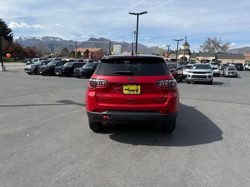 Used 2023 Jeep Compass Trailhawk AWD/4WD image 5