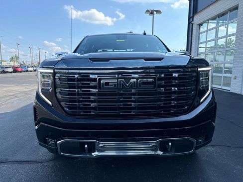 Used 2023 GMC Sierra 1500 Denali Ultimate AWD/4WD image 10