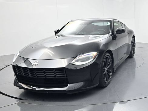Used 2024 Nissan Z Performance w/ Floor Mat Package RWD image 3