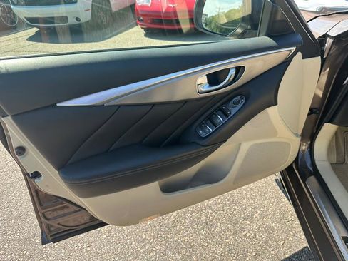 Used 2014 INFINITI Q50 Premium w/ Navigation Package image 9
