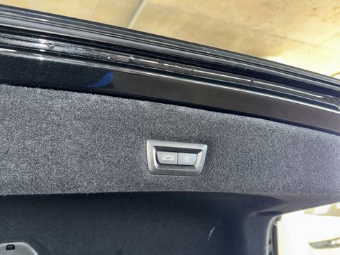 Used 2024 BMW 760i xDrive 760i xDrive w/ Executive Package image 15