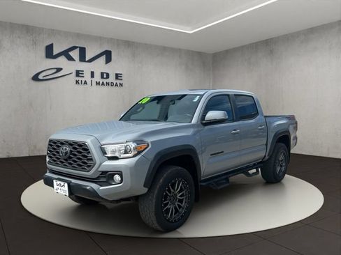 Used 2020 Toyota Tacoma TRD Off-Road AWD/4WD image 5