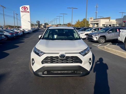 New 2025 Toyota RAV4 XLE Premium image 8