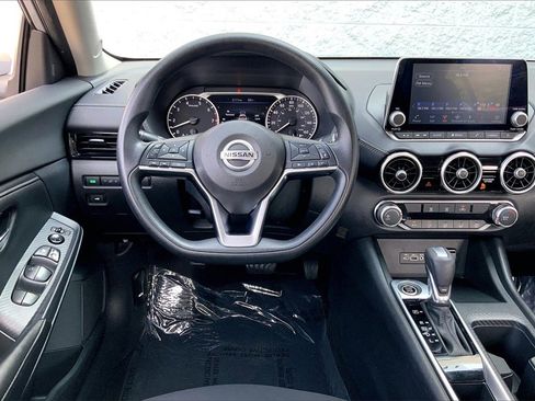 Certified 2023 Nissan Sentra SV image 4