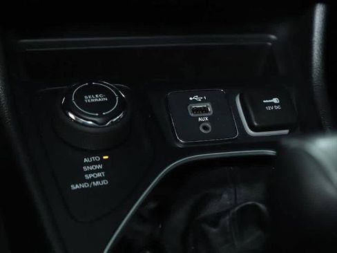 Certified 2021 Jeep Cherokee Limited w/ Elite Package image 29