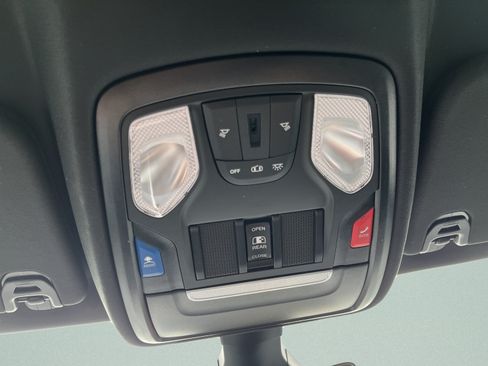 Used 2024 RAM 1500 Big Horn AWD/4WD image 8