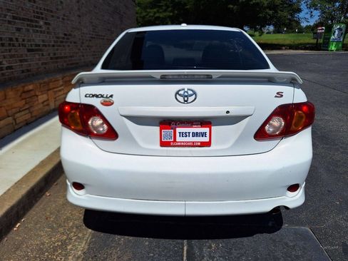Used 2010 Toyota Corolla S image 4