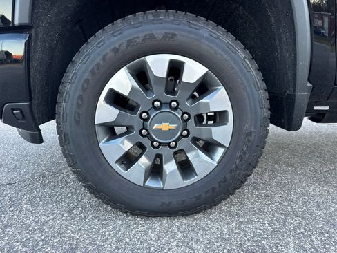 New 2026 Chevrolet Silverado 2500 Custom w/ Custom Value Package image 29