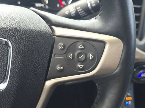 Used 2017 GMC Acadia Denali w/ Technology Package AWD/4WD image 45