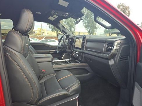 Used 2024 Ford F250 Platinum image 8