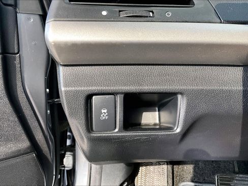 Used 2011 Honda Accord SE image 32