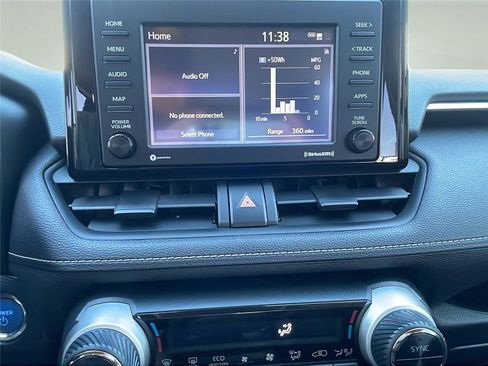 Used 2022 Toyota RAV4 XLE image 27