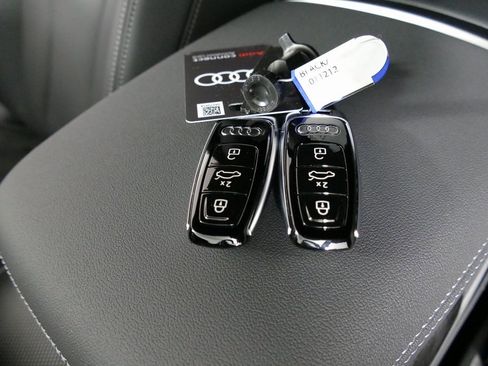 New 2026 Audi Q8 Premium Plus image 13