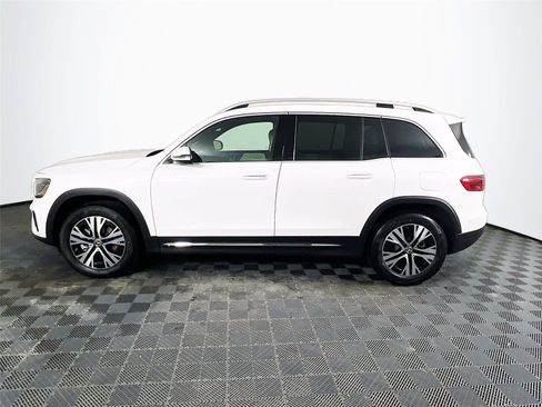 Used 2025 Mercedes-Benz GLB 250 GLB 250 image 3