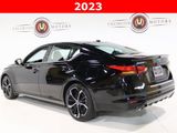 Used 2023 Nissan Altima 2.5 SR w/ SR Premium Package image 3