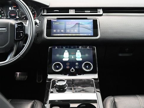 Used 2020 Land Rover Range Rover Velar R-Dynamic S AWD/4WD image 29