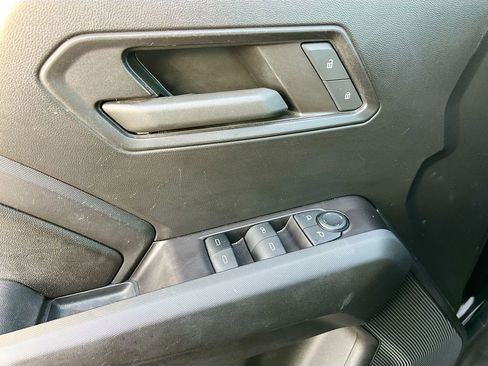 Used 2024 Chevrolet Colorado Trail Boss w/ Technology Package image 18