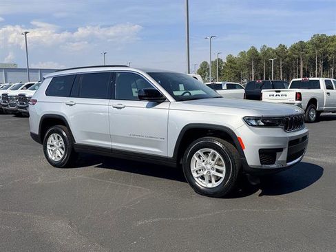 New 2026 Jeep Grand Cherokee L 4WD image 10
