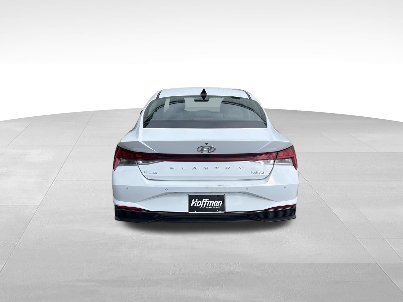 Used 2023 Hyundai Elantra Limited FWD image 5