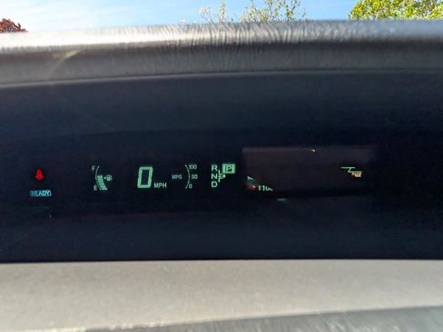 Used 2013 Toyota Prius Three w/ Solar Roof Pkg FWD image 19