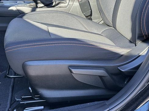 Used 2023 Subaru Crosstrek 2.0i Premium image 27