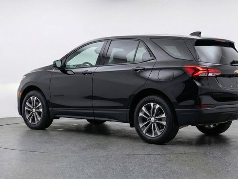 Used 2025 Chevrolet Equinox LT FWD image 6