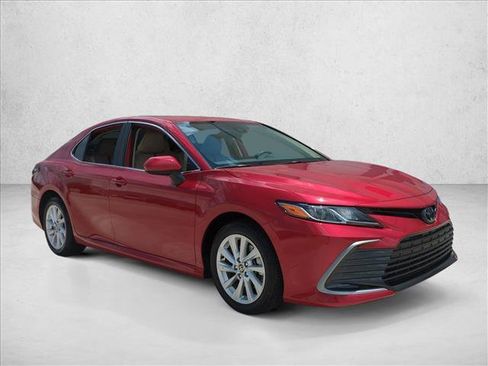 Certified 2023 Toyota Camry LE FWD image 3