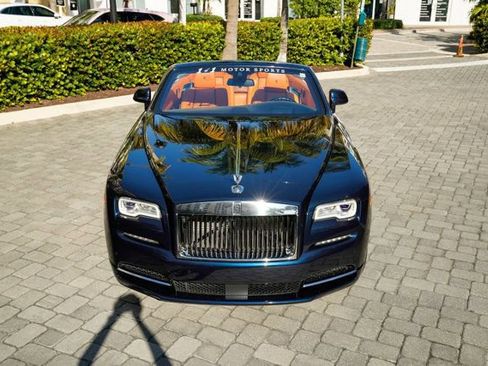 Used 2016 Rolls-Royce Dawn image 5