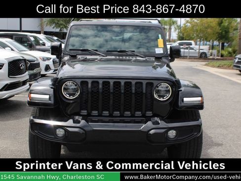 Used 2021 Jeep Gladiator Overland AWD/4WD image 4