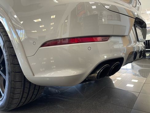 Used 2025 Porsche Cayenne GTS AWD/4WD image 16