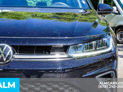 Used 2025 Volkswagen Jetta Sport FWD image 12