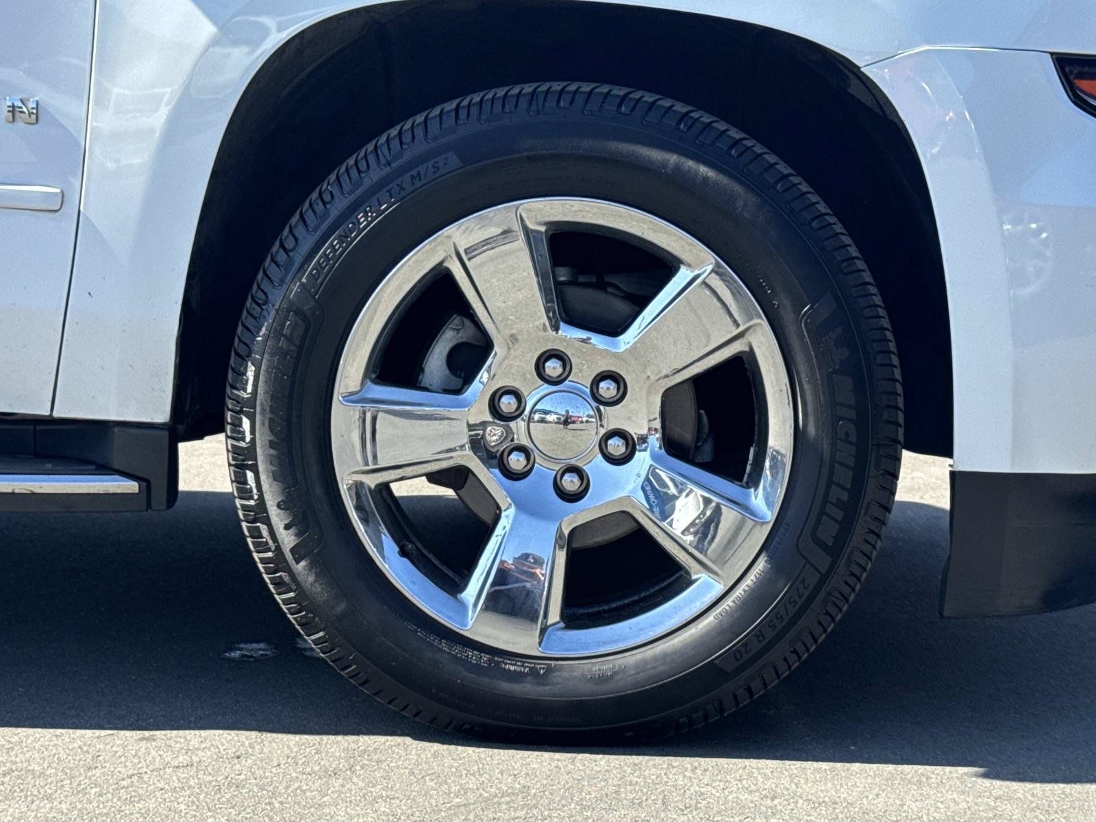 Used 2016 Chevrolet Suburban LTZ RWD image 35
