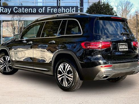 New 2026 Mercedes-Benz GLB 250 4MATIC image 3