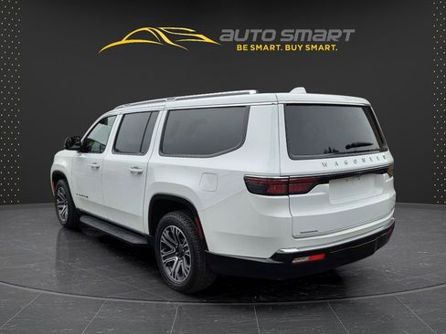 Used 2023 Jeep Wagoneer L Series II AWD/4WD image 3