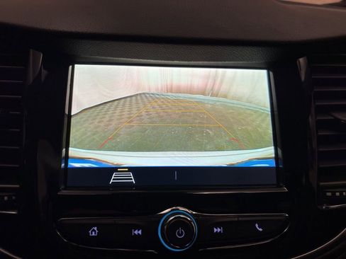 Used 2018 Chevrolet Trax LT w/ LT Convenience Package image 23