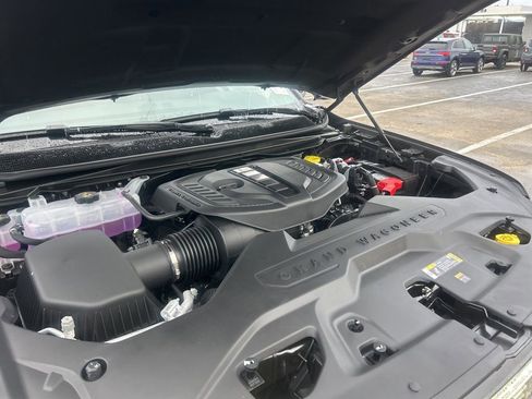 New 2026 Jeep Grand Wagoneer Limited image 17