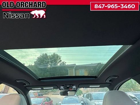 Used 2025 Hyundai Tucson Limited AWD/4WD image 14