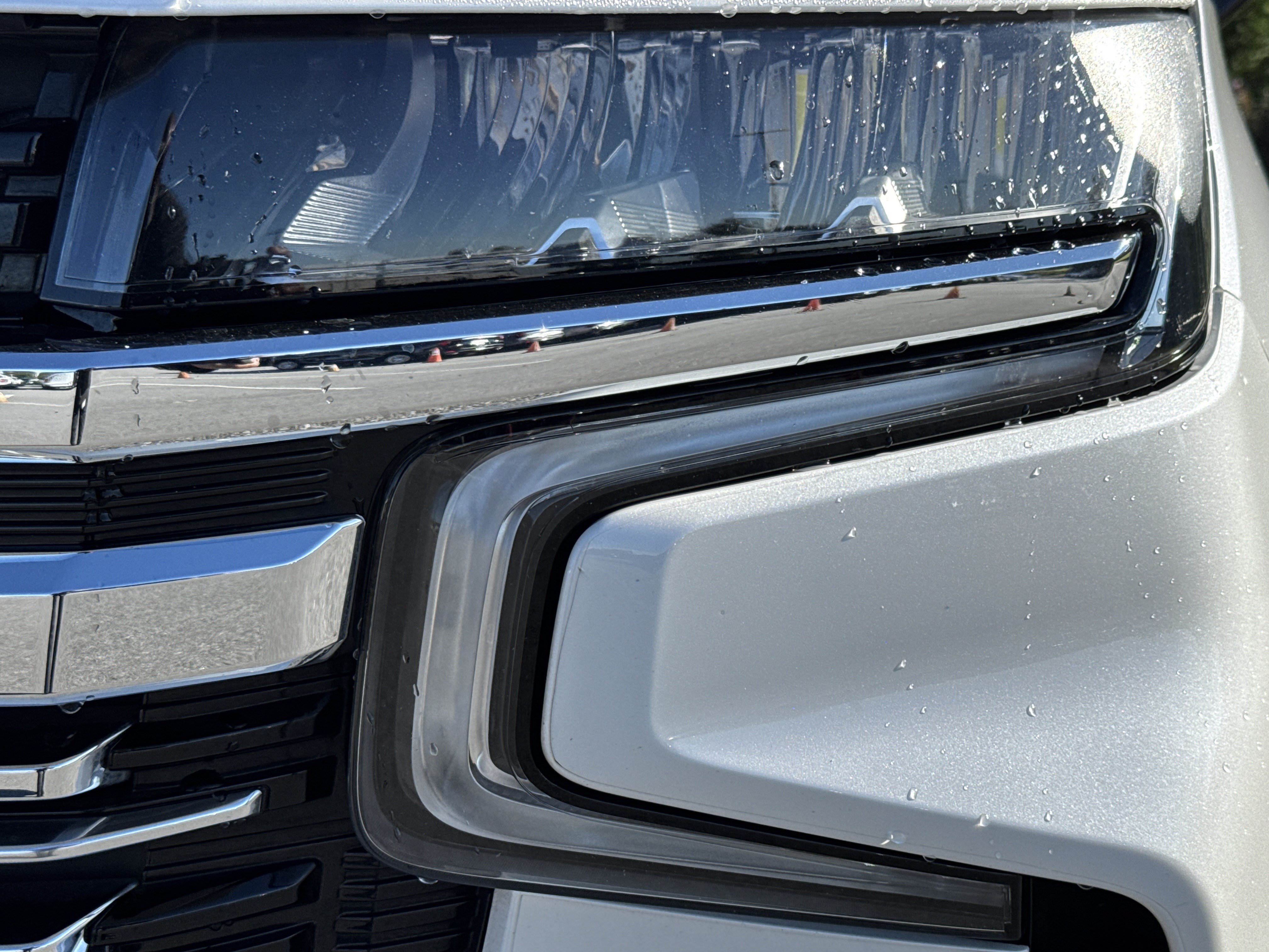 Used 2024 Chevrolet Tahoe Premier w/ Premium Package RWD image 6