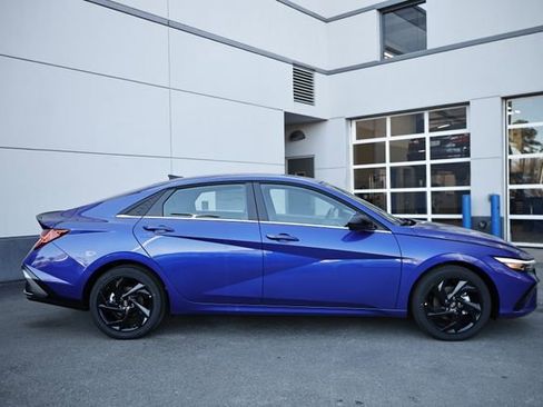 New 2026 Hyundai Elantra SEL Sport image 3