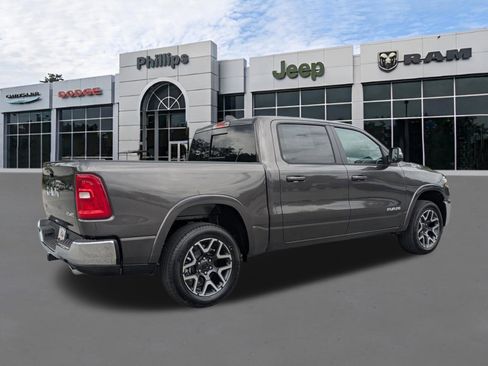New 2026 RAM 1500 Laramie AWD/4WD image 3