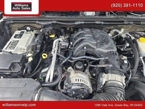 Used 2018 Jeep Wrangler Unlimited Sahara w/ Max Tow Package AWD/4WD image 21