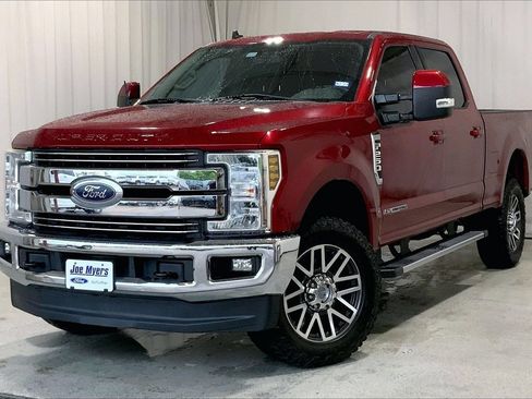 Used 2019 Ford F250 Lariat w/ Lariat Value Package AWD/4WD image 2