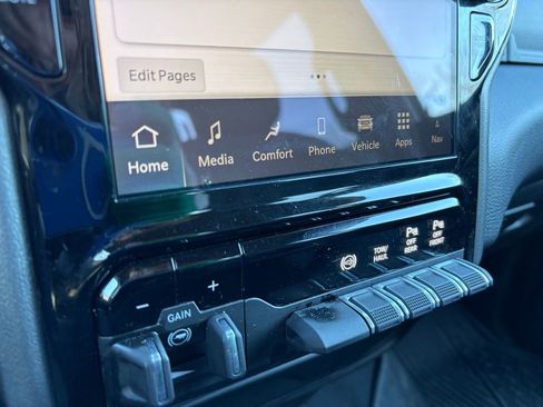 Used 2025 RAM 2500 Big Horn image 33