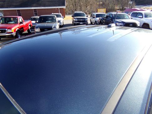 Used 2019 Chevrolet Colorado LT w/ LT Convenience Package image 16