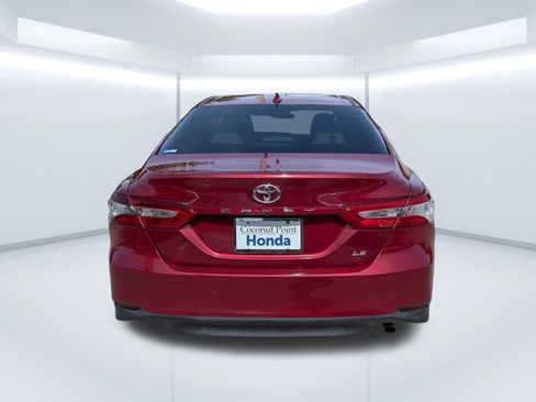 Used 2019 Toyota Camry LE FWD image 5