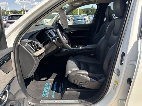Used 2023 Volvo XC90 T8 Ultimate image 20