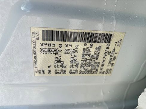 Used 2021 Nissan Rogue SV image 16