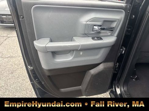 Used 2024 RAM 1500 Classic SLT image 16