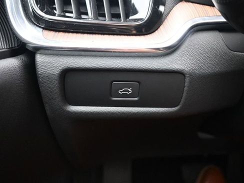 Used 2023 Volvo S60 B5 Plus w/ Climate Package image 28