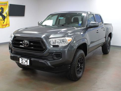 Used 2021 Toyota Tacoma SR image 5